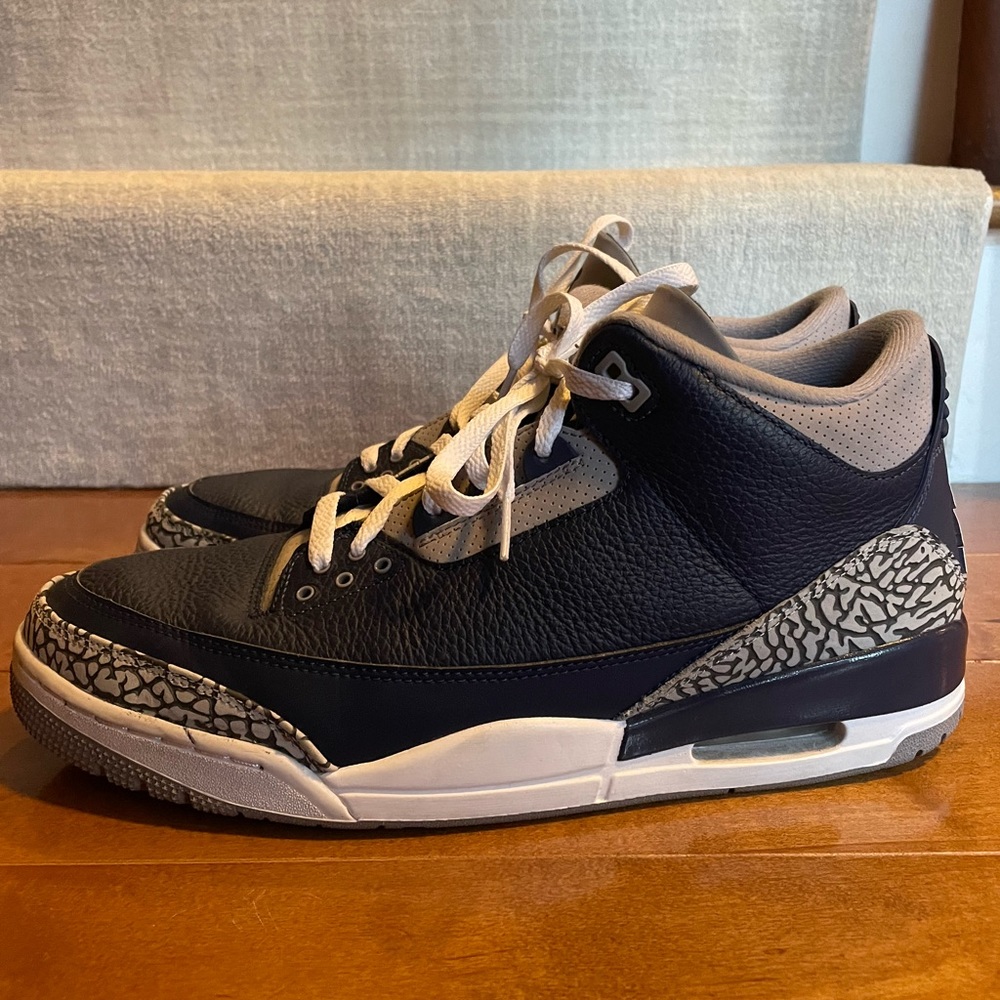 Jordan 3 Retro Georgetown